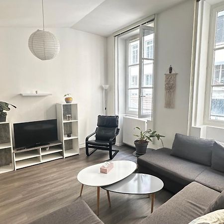 Solo Apartment Lyon Bagian luar foto